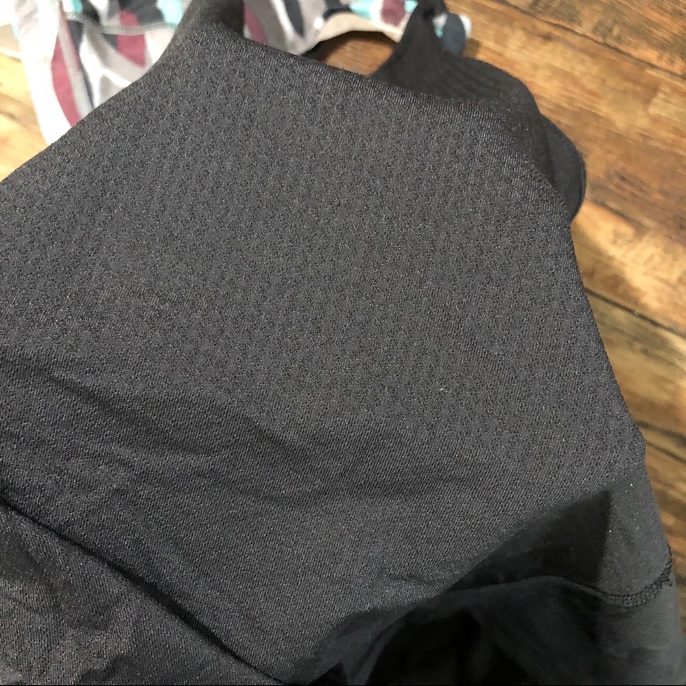 SOLD Lululemon tank top bra cool racerback - Picture 5 of 5